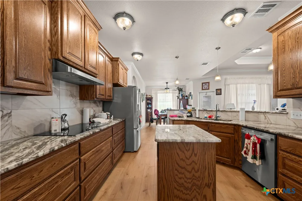 118 County Road 274 Gatesville, TX 76528