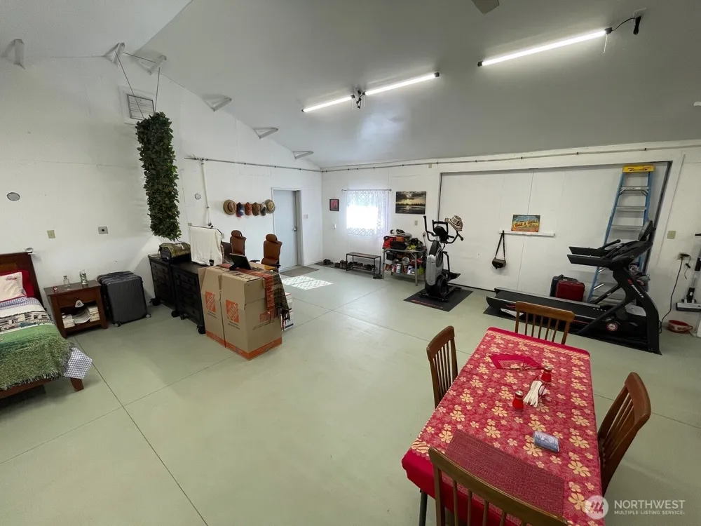 136 Eastlake Road Oroville, WA 98844