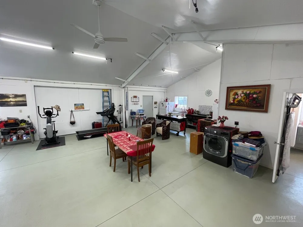 136 Eastlake Road Oroville, WA 98844