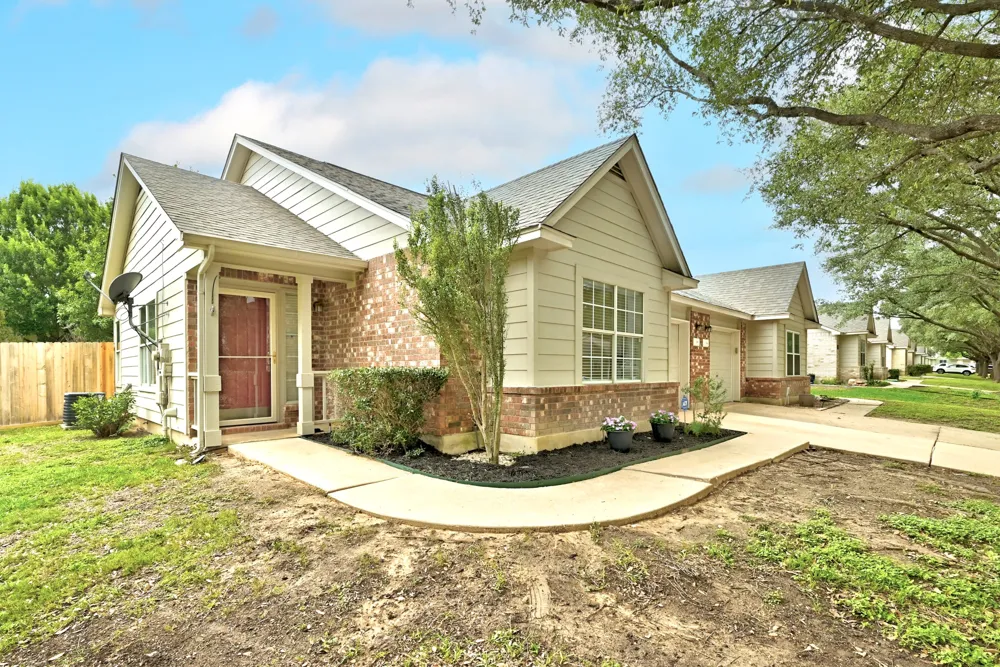 186 Prairie Springs Loop Georgetown, TX 78626
