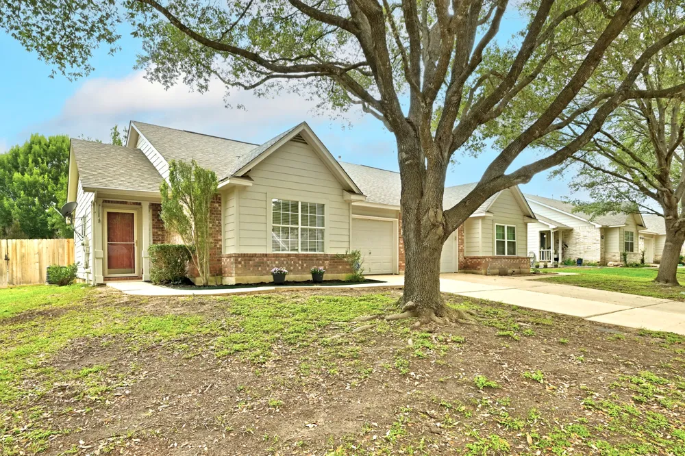 186 Prairie Springs Loop Georgetown, TX 78626