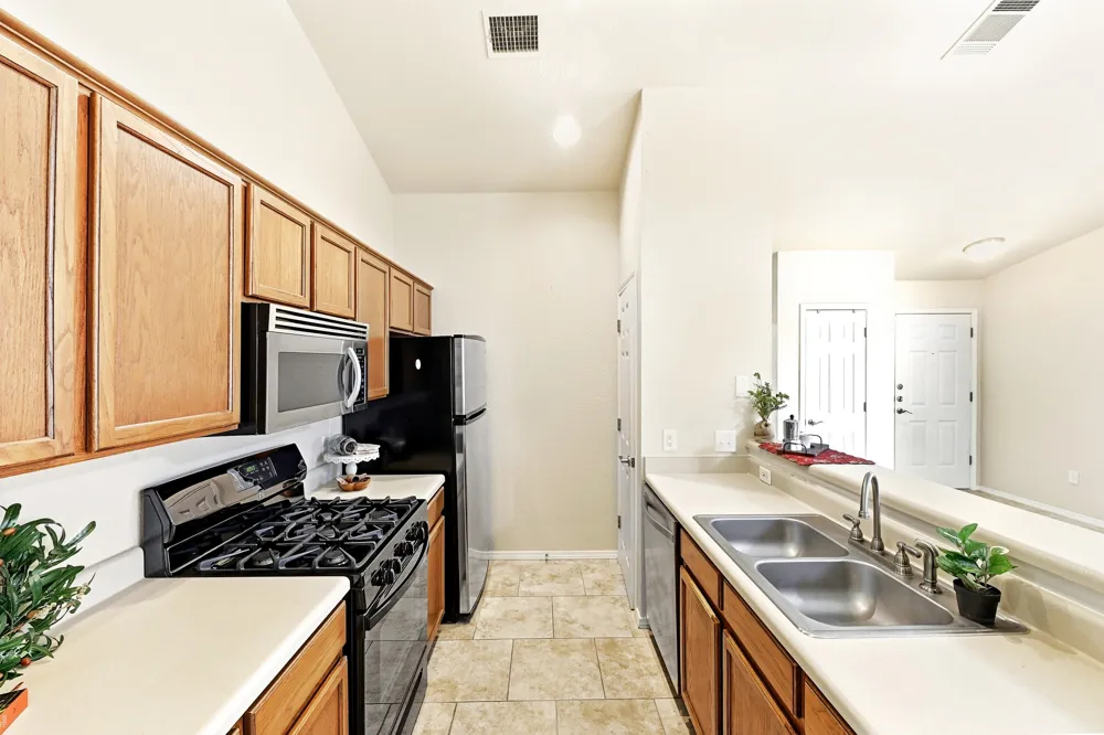 186 Prairie Springs Loop Georgetown, TX 78626