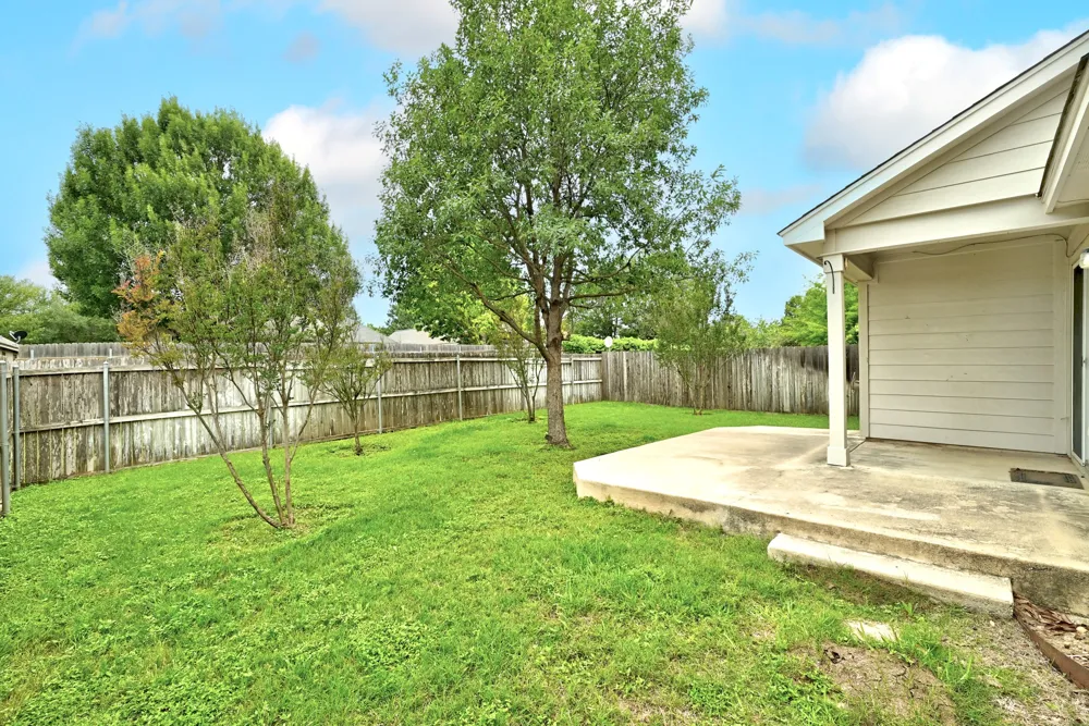 186 Prairie Springs Loop Georgetown, TX 78626