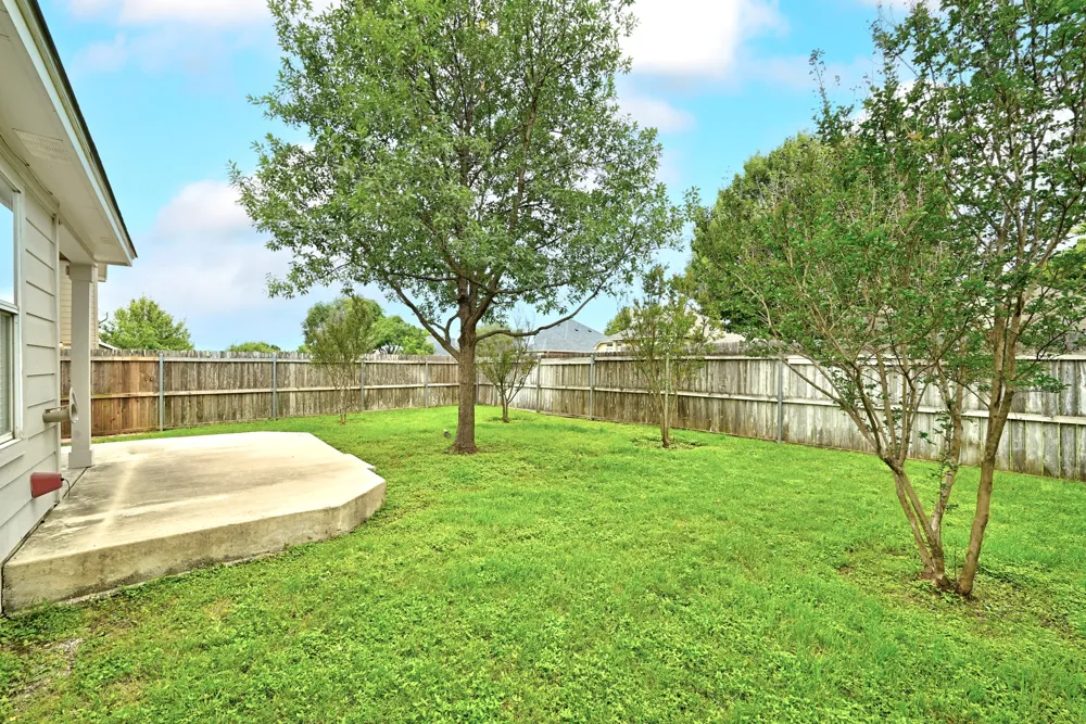 186 Prairie Springs Loop Georgetown, TX 78626
