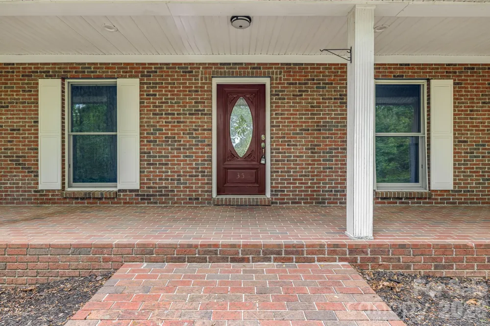 35 Byrd Road Candler, NC 28715