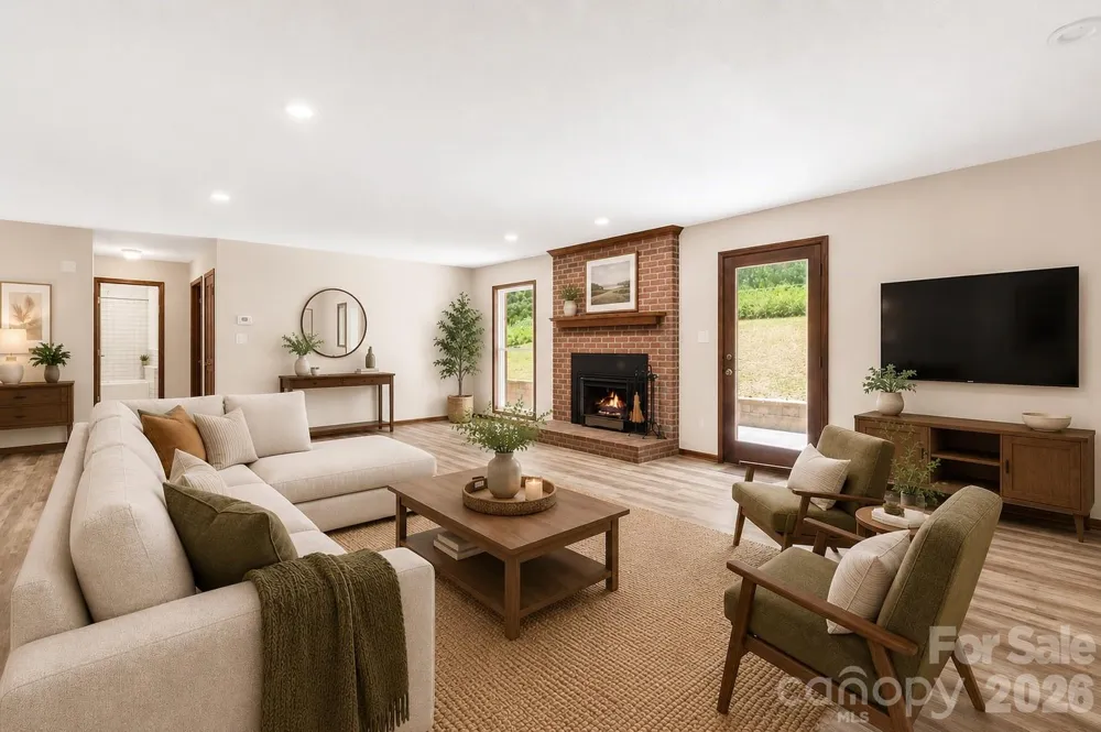 35 Byrd Road Candler, NC 28715