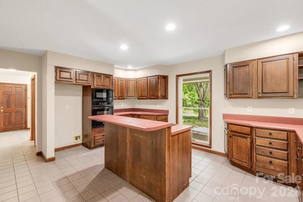 35 Byrd Road Candler, NC 28715