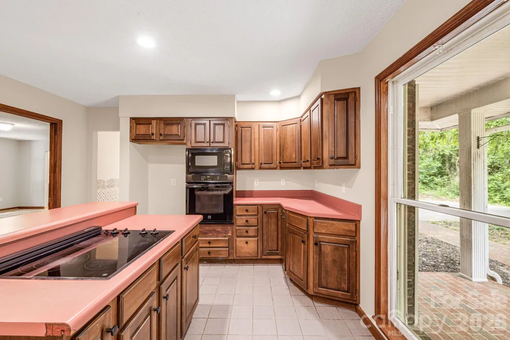 35 Byrd Road Candler, NC 28715