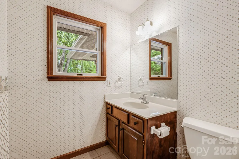 35 Byrd Road Candler, NC 28715
