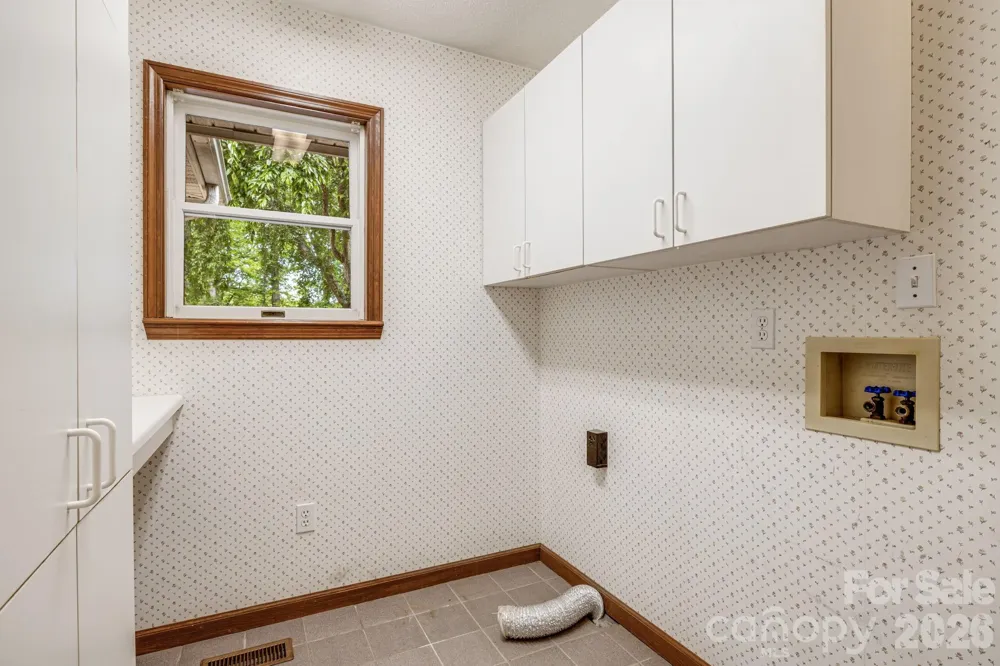 35 Byrd Road Candler, NC 28715