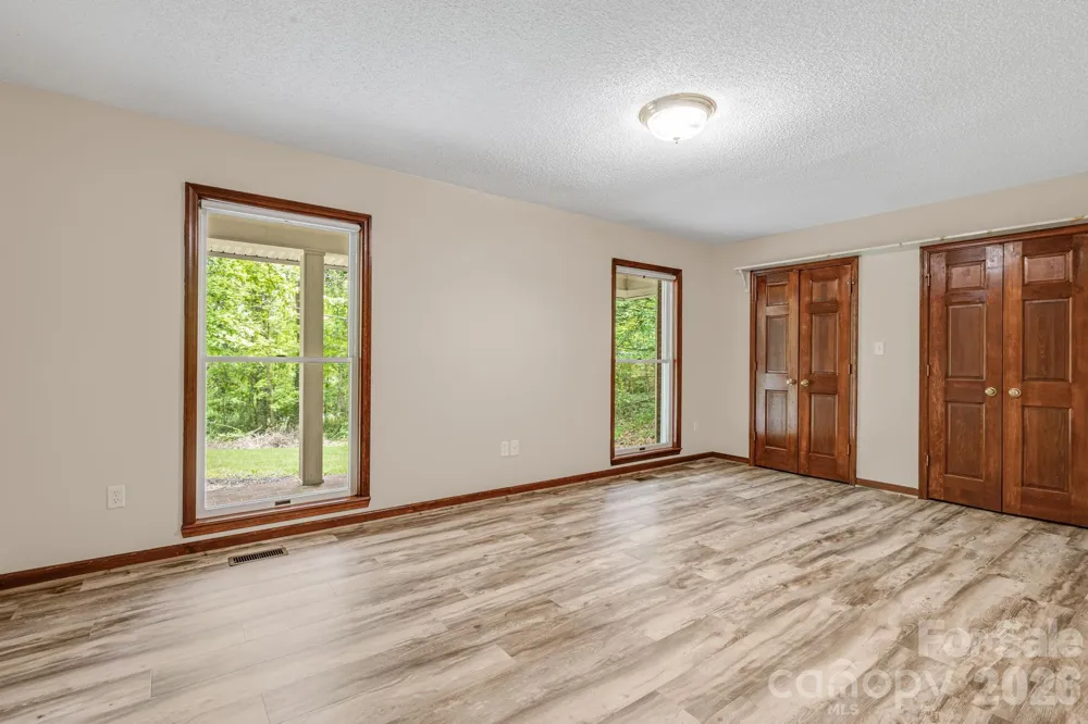 35 Byrd Road Candler, NC 28715