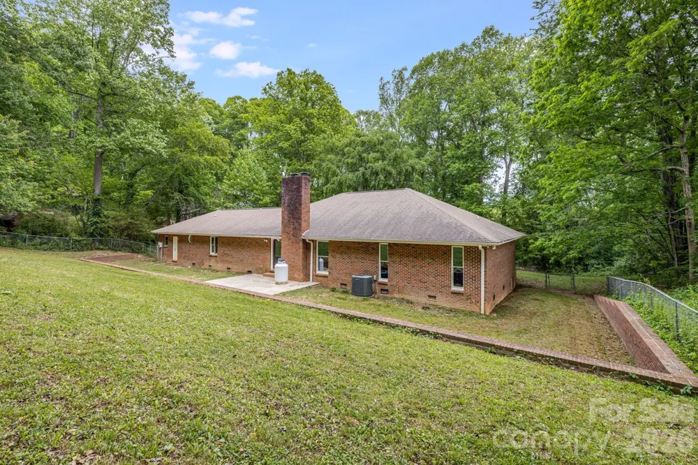 35 Byrd Road Candler, NC 28715