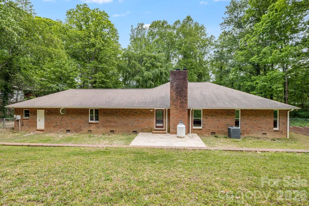 35 Byrd Road Candler, NC 28715