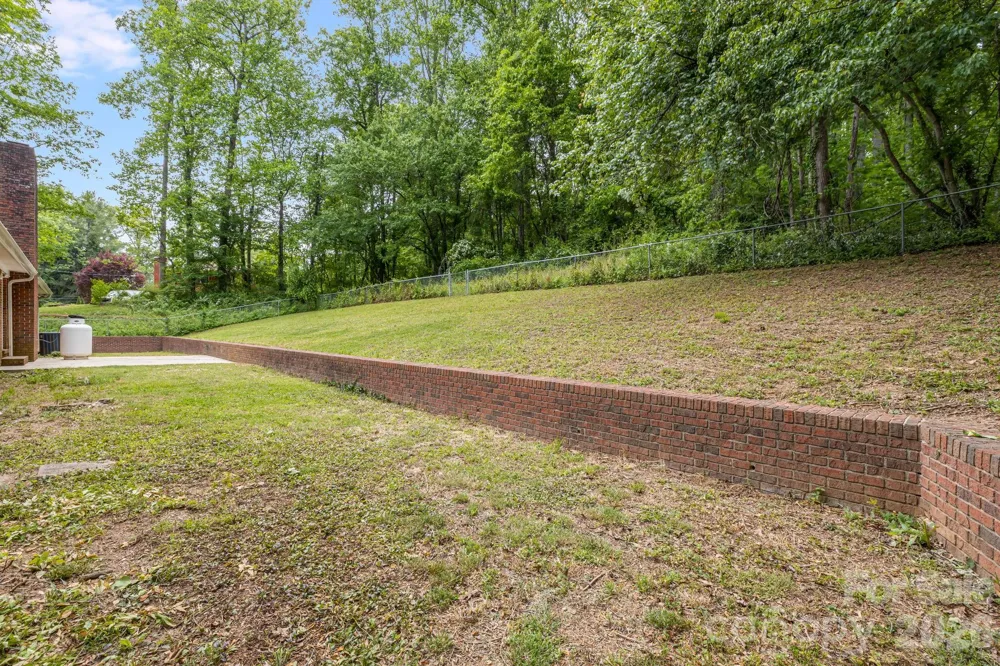 35 Byrd Road Candler, NC 28715