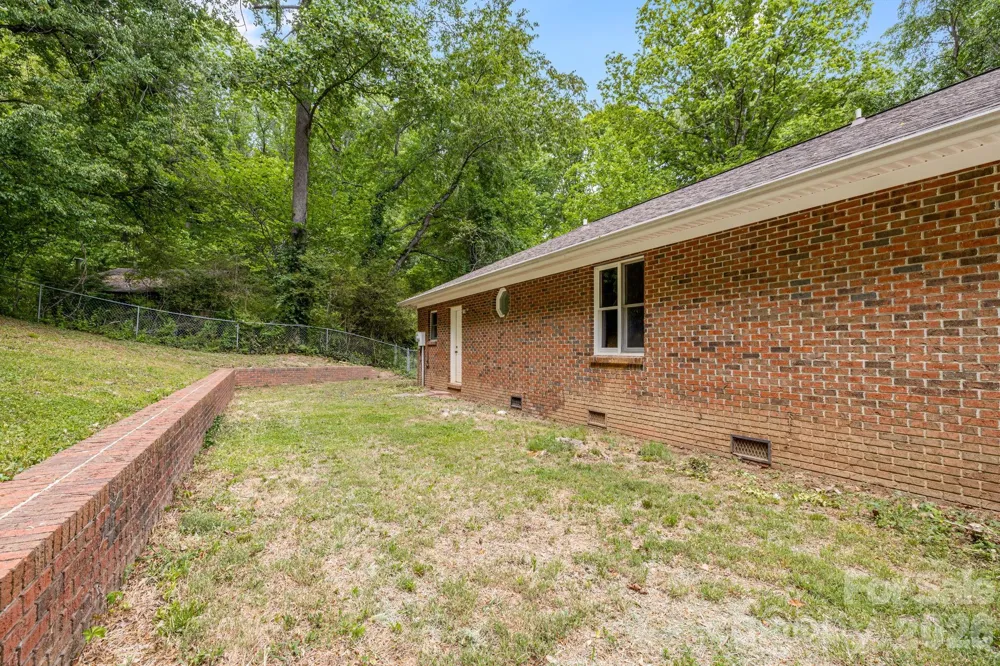 35 Byrd Road Candler, NC 28715