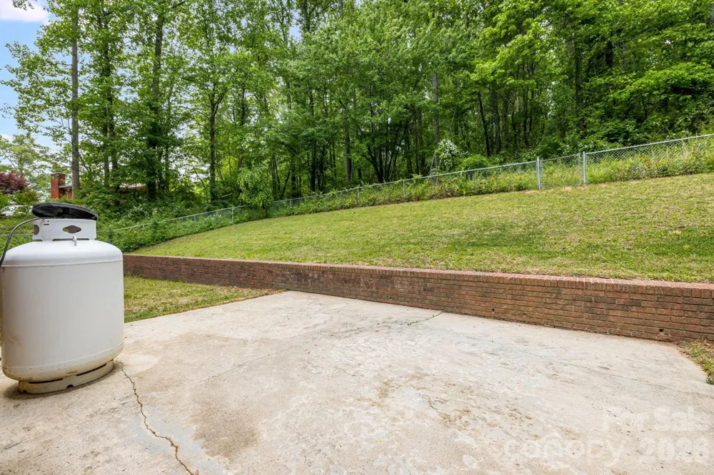 35 Byrd Road Candler, NC 28715