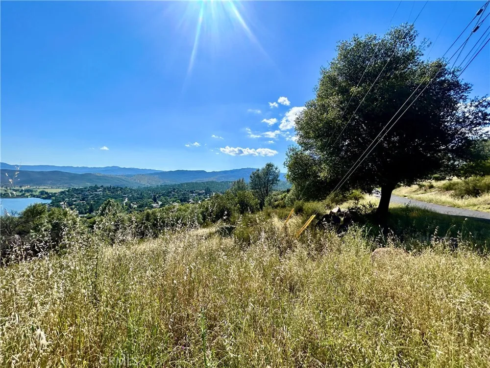 18716 Fernwood Hidden Valley Lake, CA 95467
