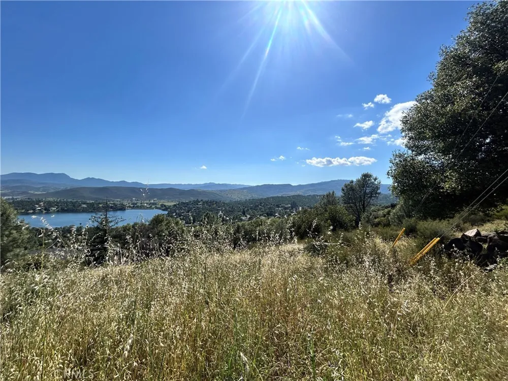 18716 Fernwood Hidden Valley Lake, CA 95467