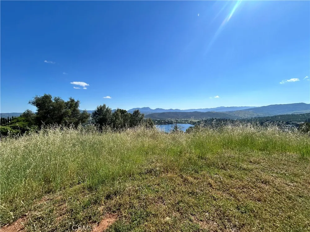 18716 Fernwood Hidden Valley Lake, CA 95467
