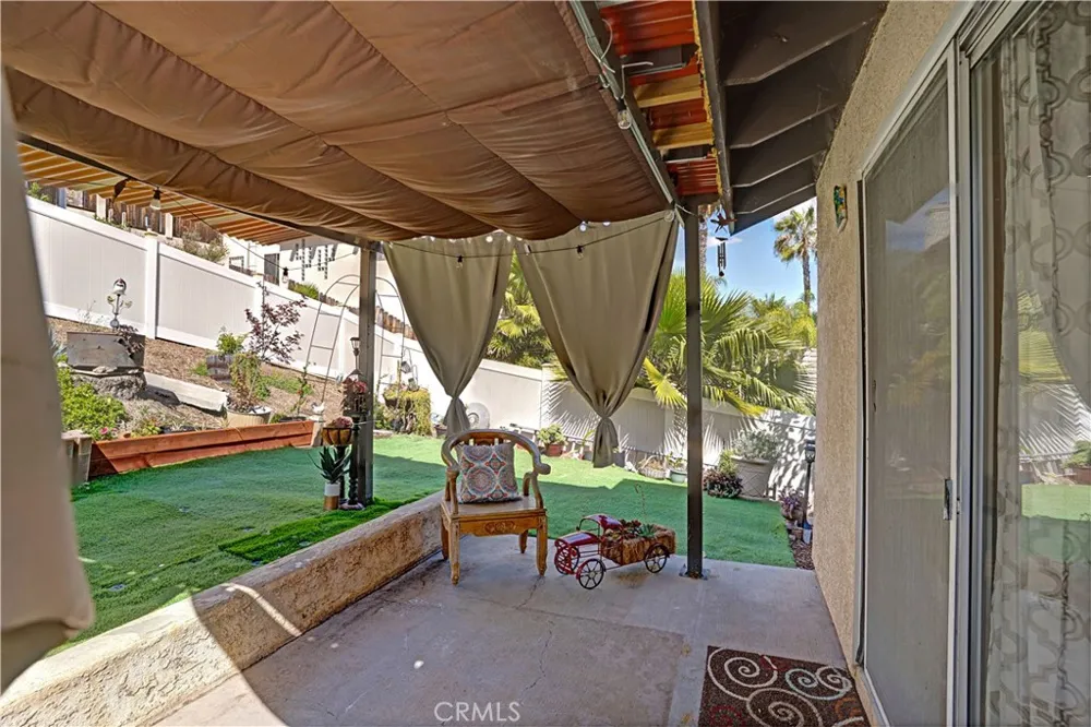 22196 Hoofbeat Way Canyon Lake, CA 92587
