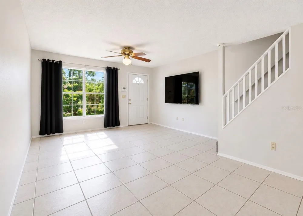 2316 FLETCHERS POINT CIRCLE Tampa, FL 33613
