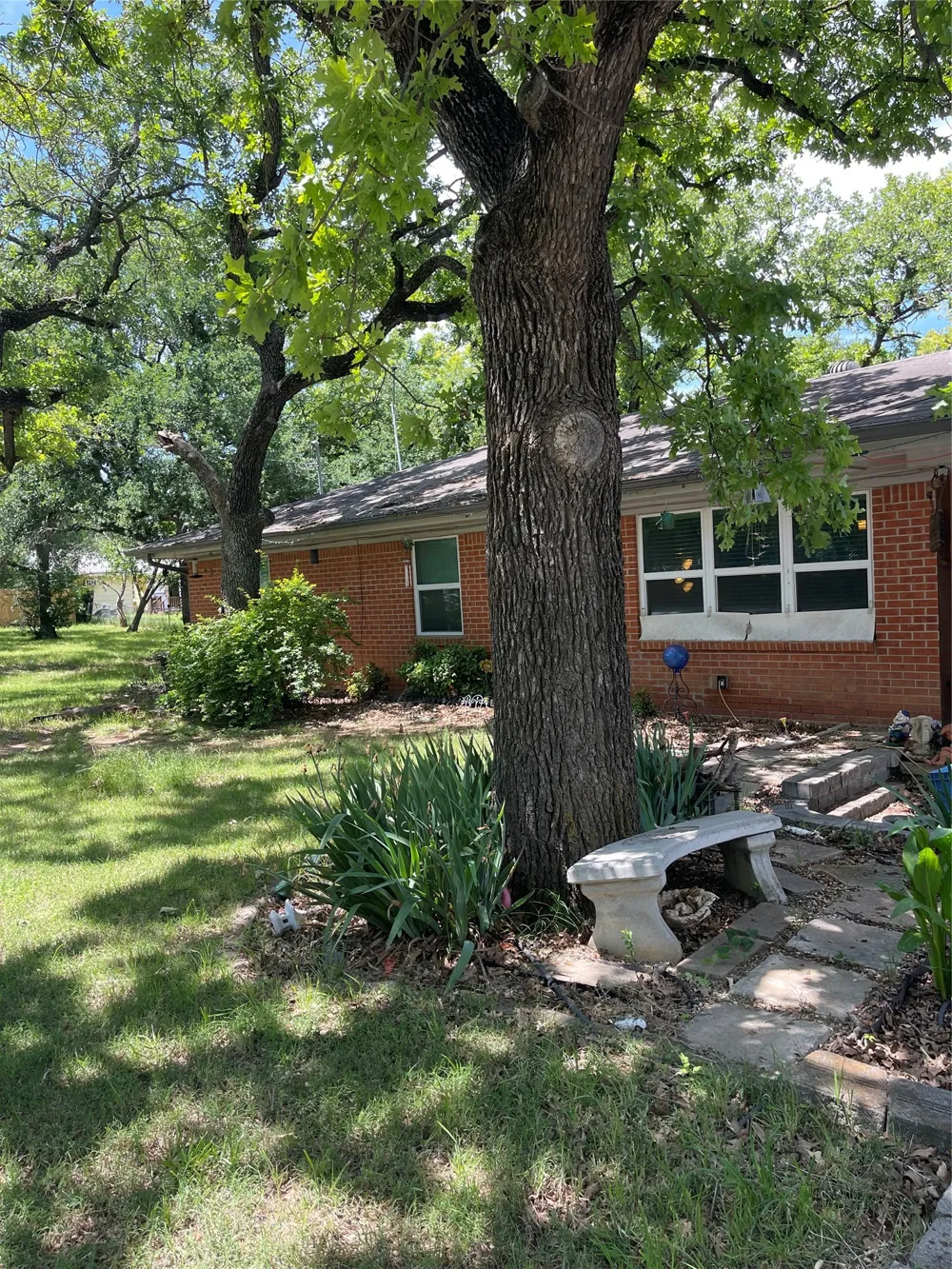 1005 Gary Street Bridgeport, TX 76426