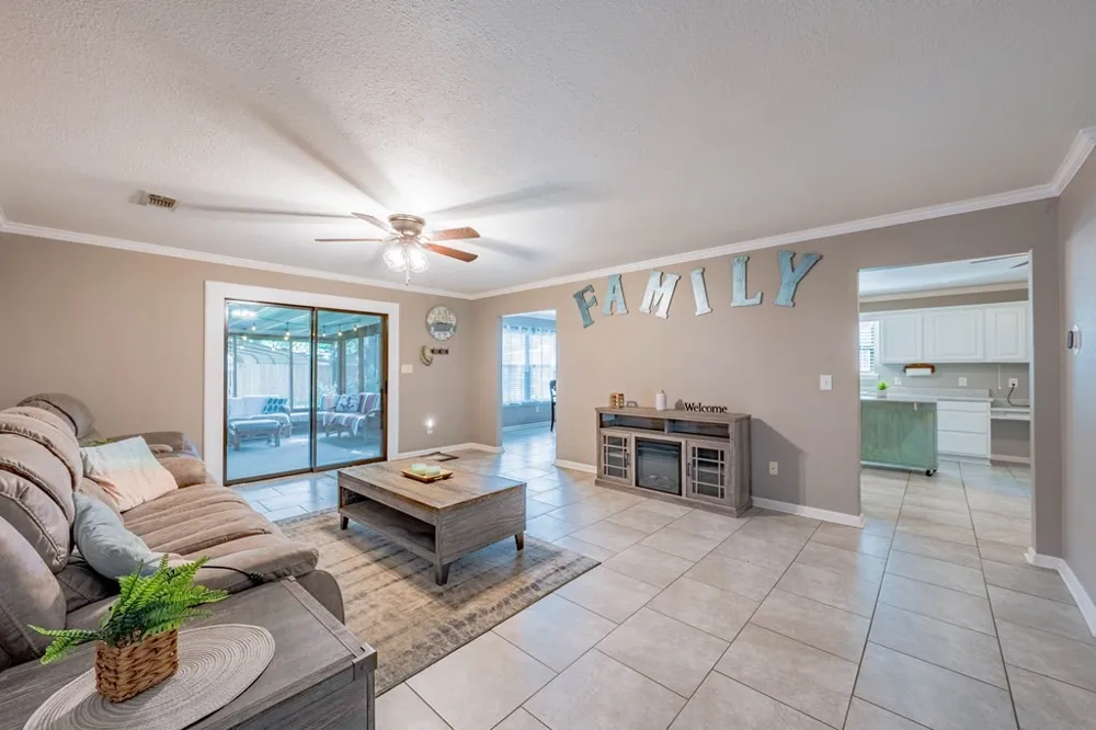 128 Hilltop Drive Trinidad, TX 75163