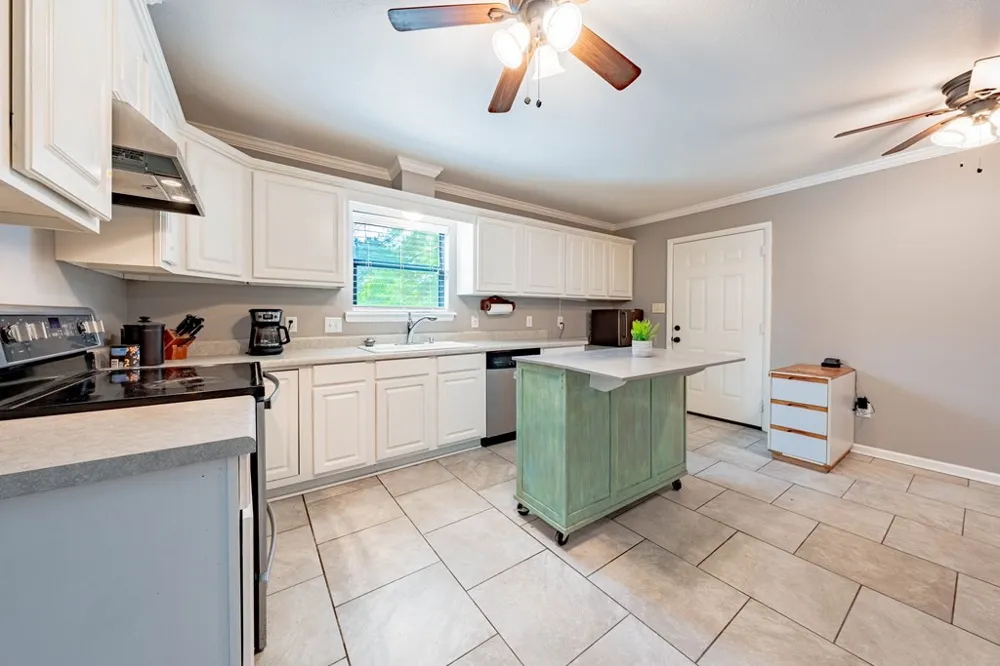 128 Hilltop Drive Trinidad, TX 75163