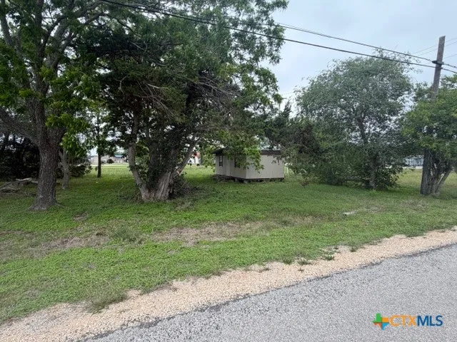 106 S Main Street Seadrift, TX 77983