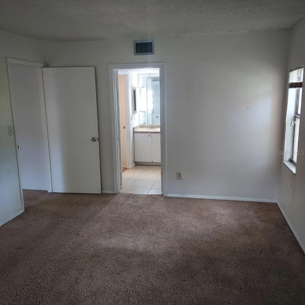 14111 MOSSY GLEN LANE #101C Tampa, FL 33613