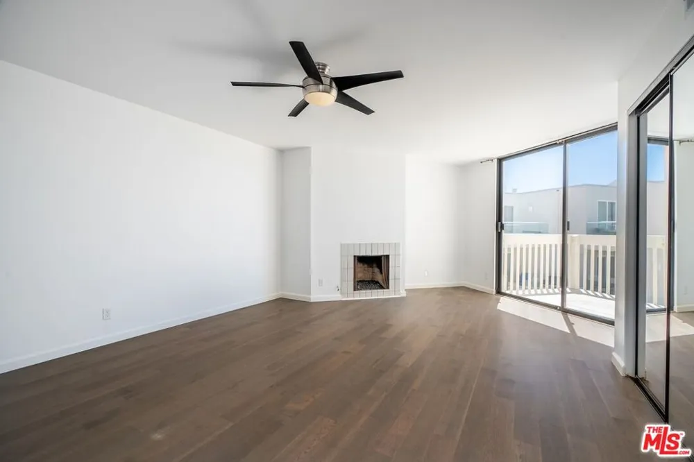 7301 Vista Del Mar #B105 Playa del Rey, CA 90293