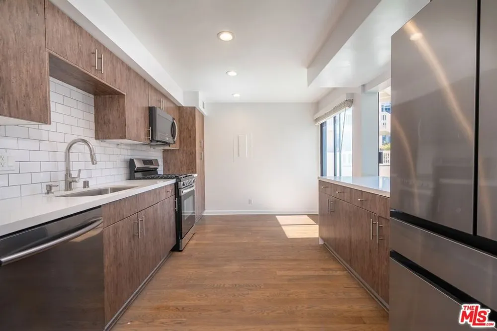 7301 Vista Del Mar #B105 Playa del Rey, CA 90293