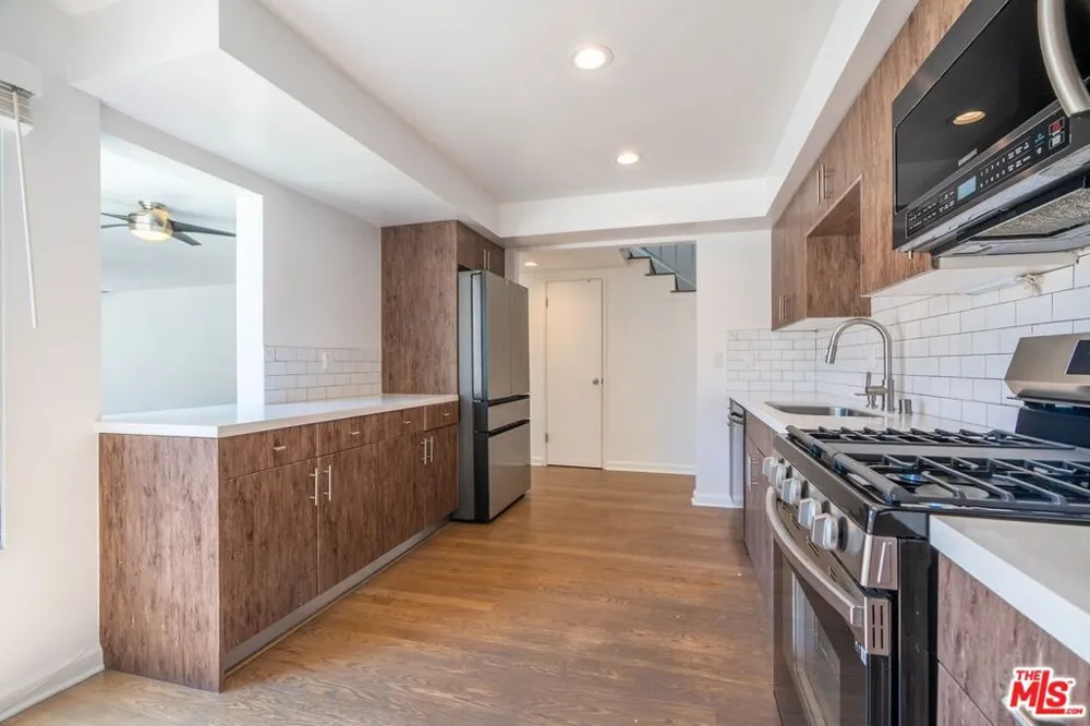 7301 Vista Del Mar #B105 Playa del Rey, CA 90293