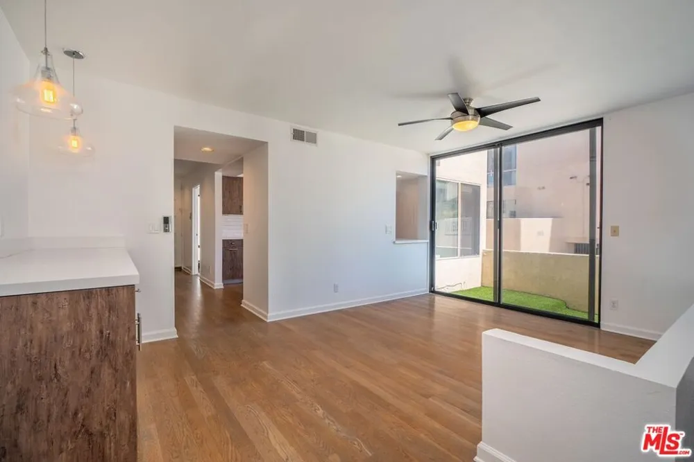 7301 Vista Del Mar #B105 Playa del Rey, CA 90293