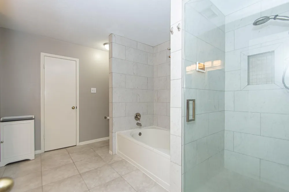 1710 Oak Valley Drive Kemah, TX 77565