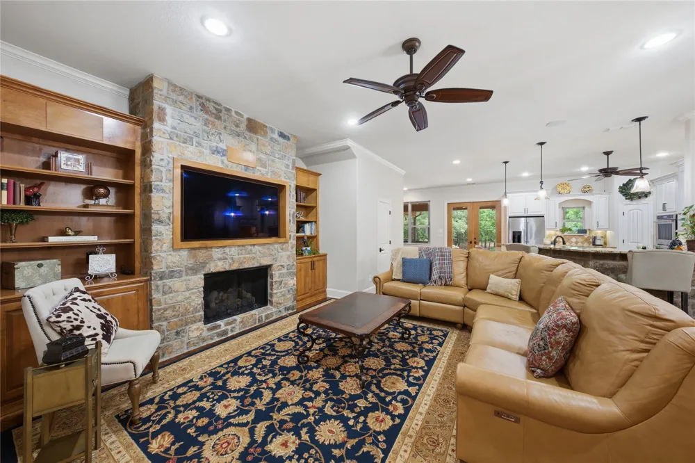 2287 CR 3402 Bullard, TX 75757