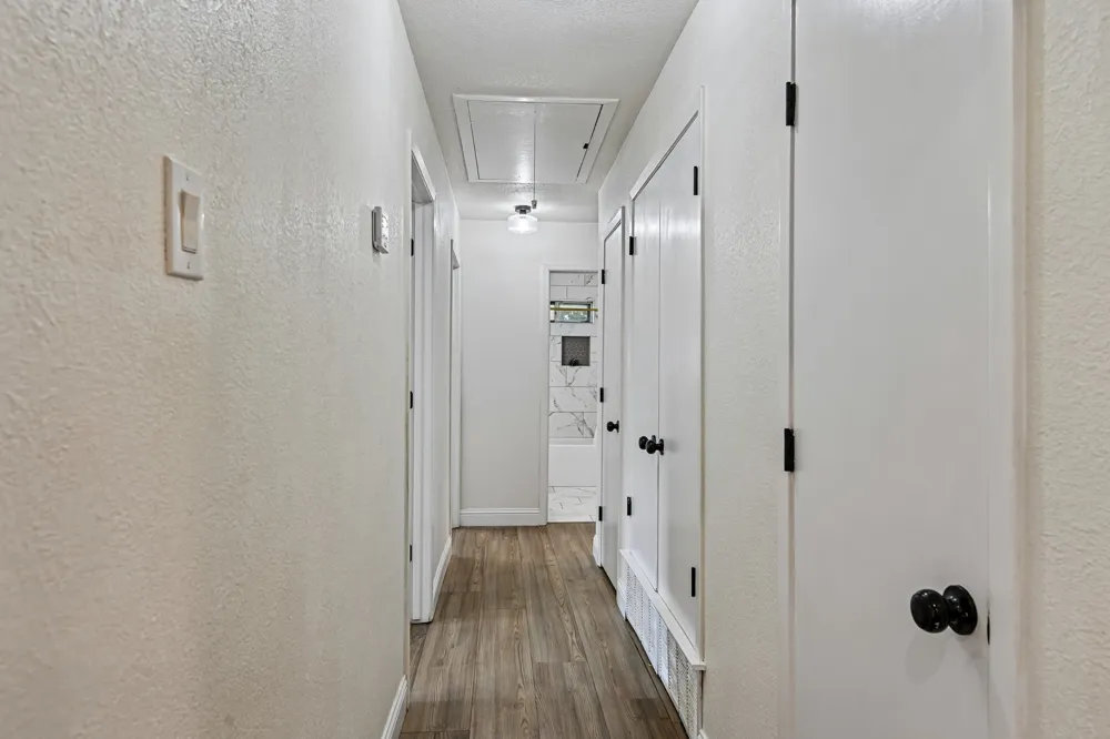 813 Oakbluff Drive Lancaster, TX 75146