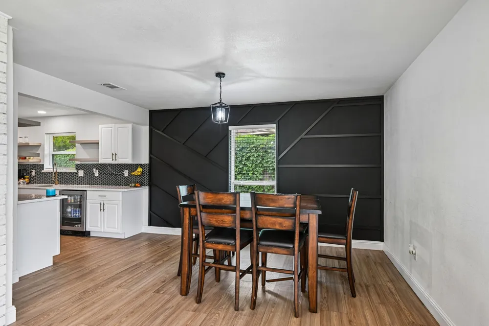 813 Oakbluff Drive Lancaster, TX 75146
