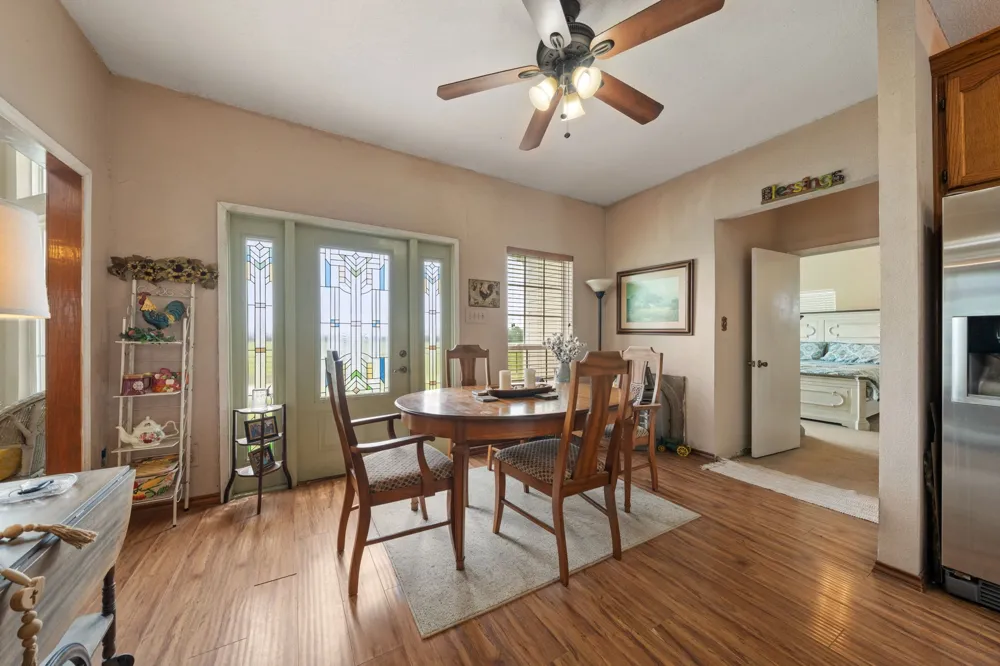 404 Fm 1566 W Wolfe City, TX 75496