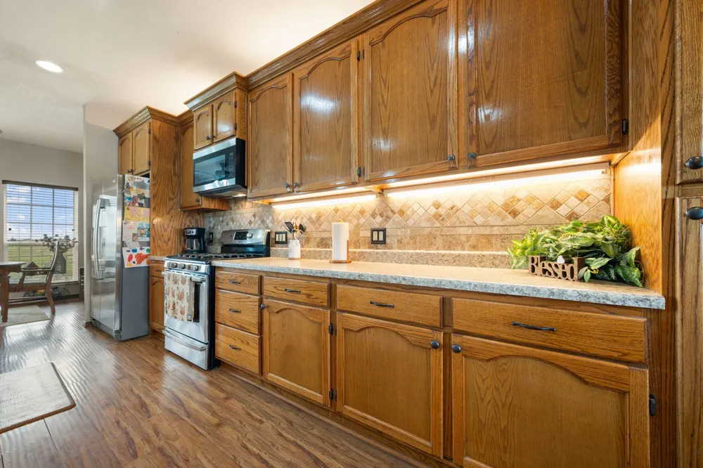 404 Fm 1566 W Wolfe City, TX 75496