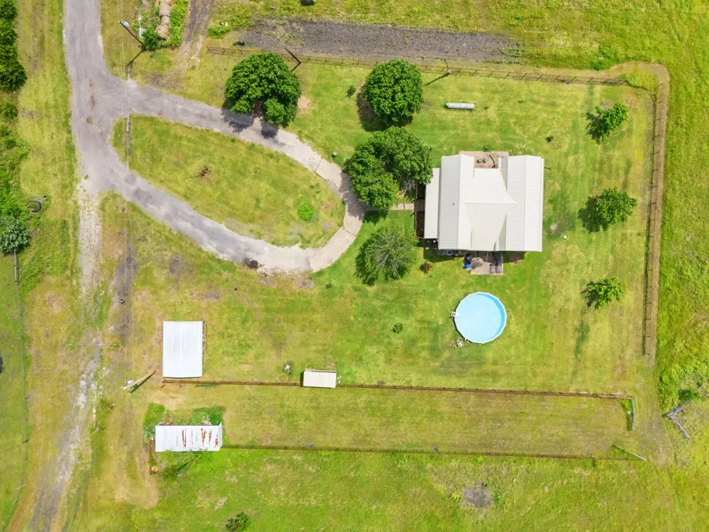 404 Fm 1566 W Wolfe City, TX 75496