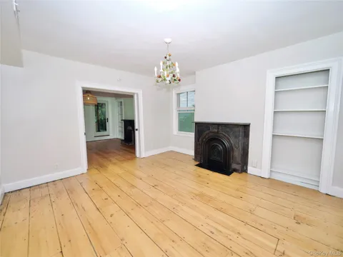 4 Grand Street #3