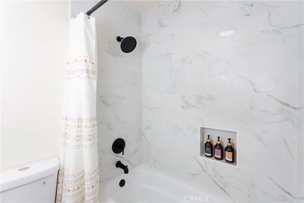 825 Lake View Lane Twin Peaks, CA 92391