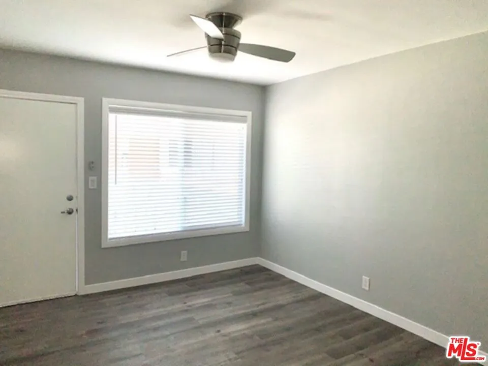 7524 Sepulveda Boulevard #207 Van Nuys, CA 91405