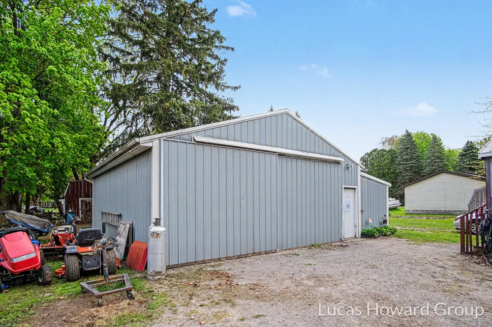 229 S Sherman Street Evergreen Township, MI 48884