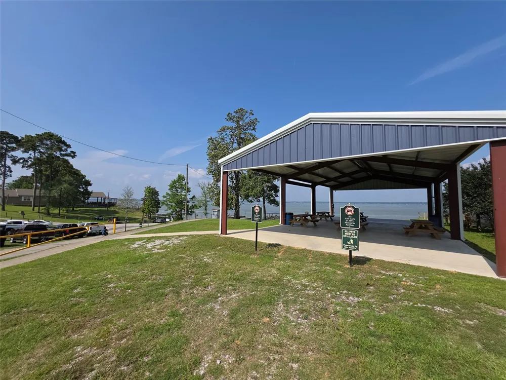 Hidden Oak Drive Point Blank, TX 77364