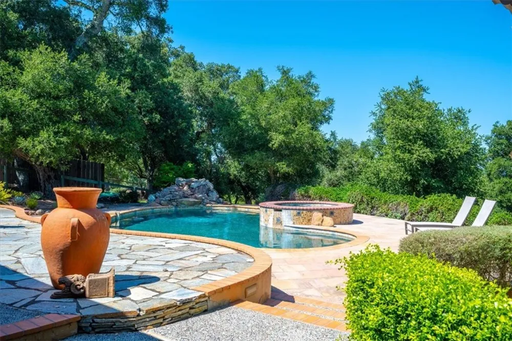 1550 Post Canyon Templeton, CA 93465