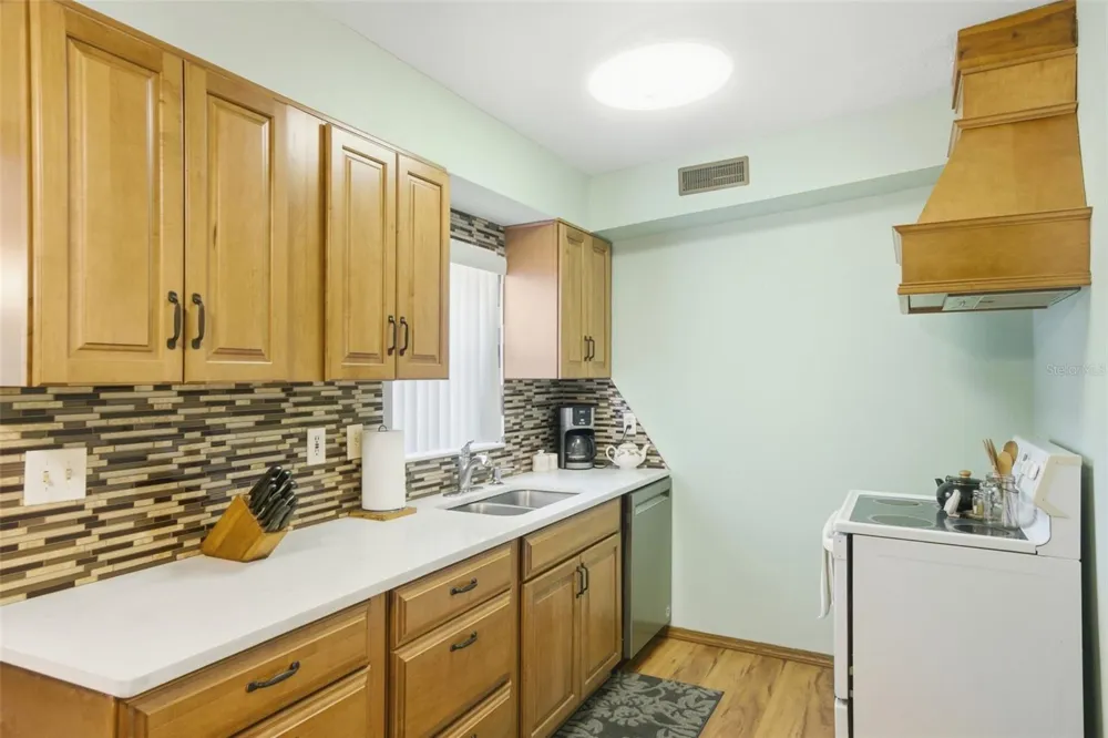 481 KENTIA ROAD Casselberry, FL 32707