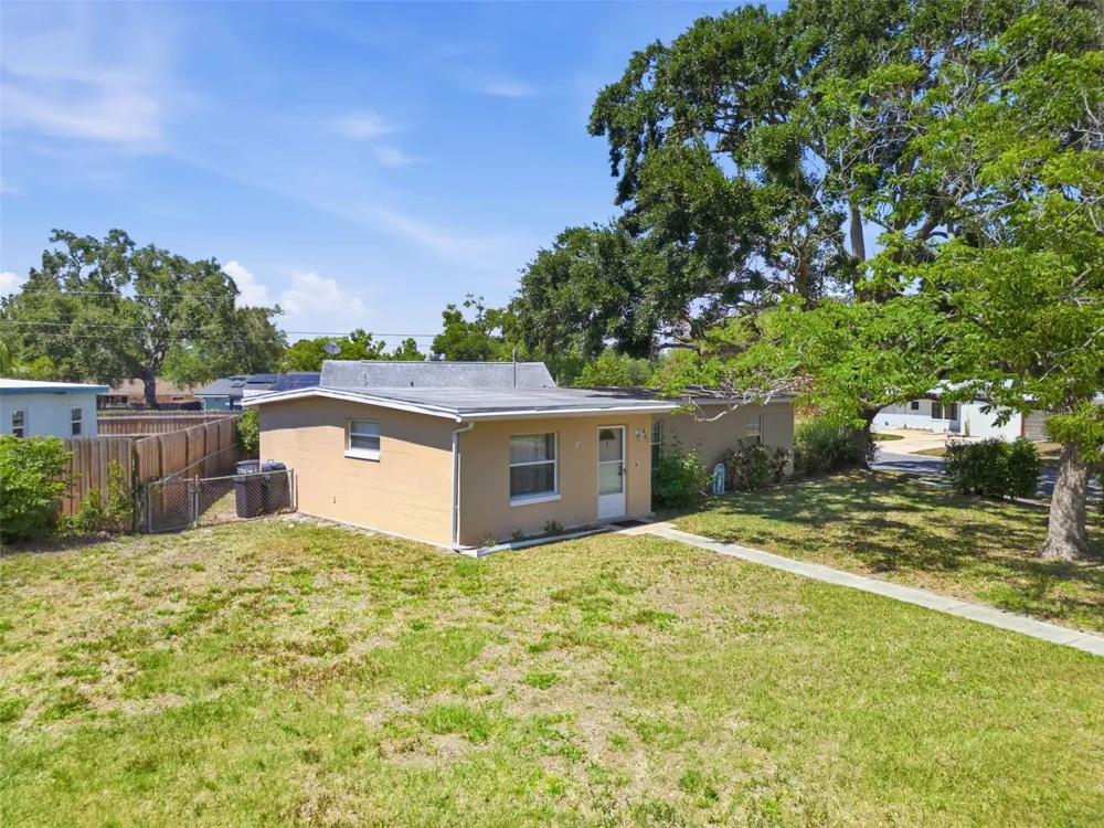 481 KENTIA ROAD Casselberry, FL 32707