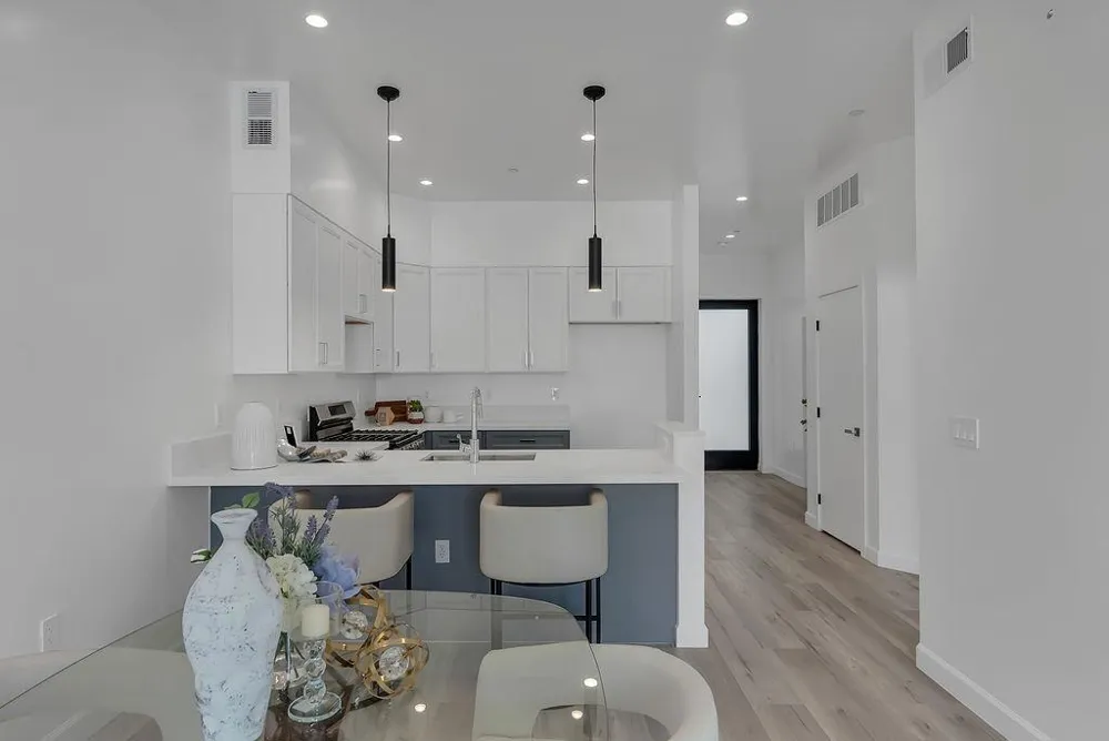 889 McLellan Drive #205 South San Francisco, CA 94080
